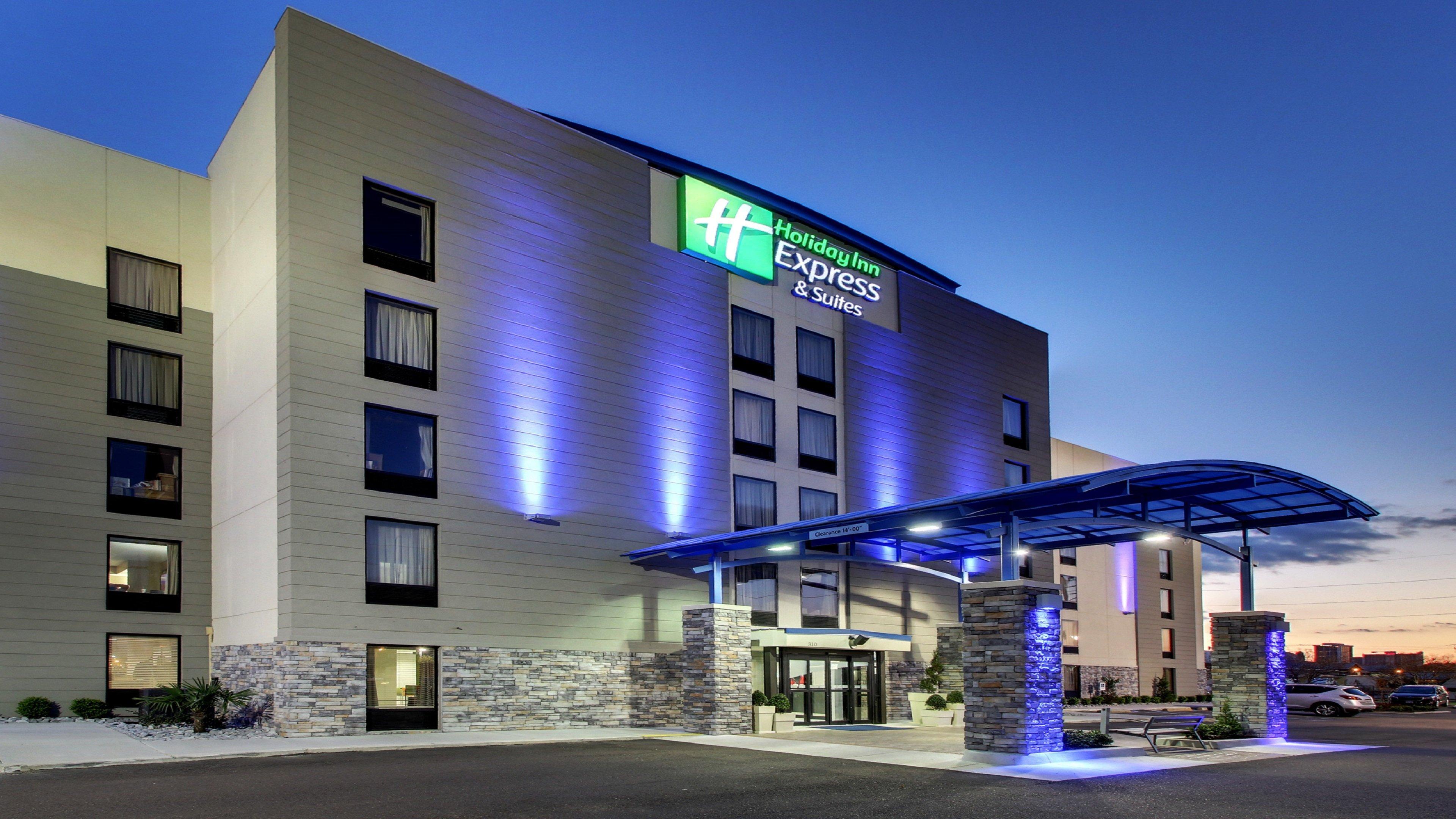 Holiday Inn Express & Suites Jackson Downtown - Coliseum, An Ihg Hotel Exterior photo